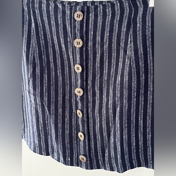 Women’s Forever21 Pinstripe Mini Skirt & Crop Top Coordinating Set / Outfit - Picture 2 of 13